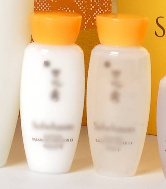 假已成公开秘密！你看到的可能是“假的直播”不朽情缘正版警惕丨现在流行直播代购 但造(图2)